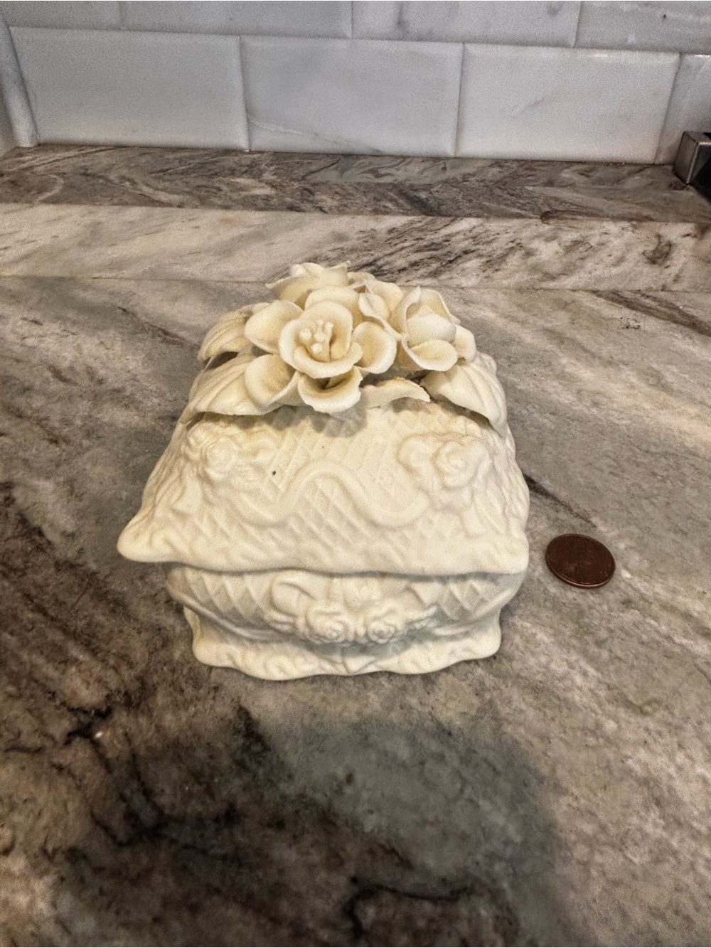 Decorative Ceramic Floral Trinket Box in Cream - Elegant Home Accent